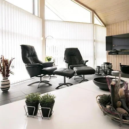 8 Person Holiday In Bl Vand *